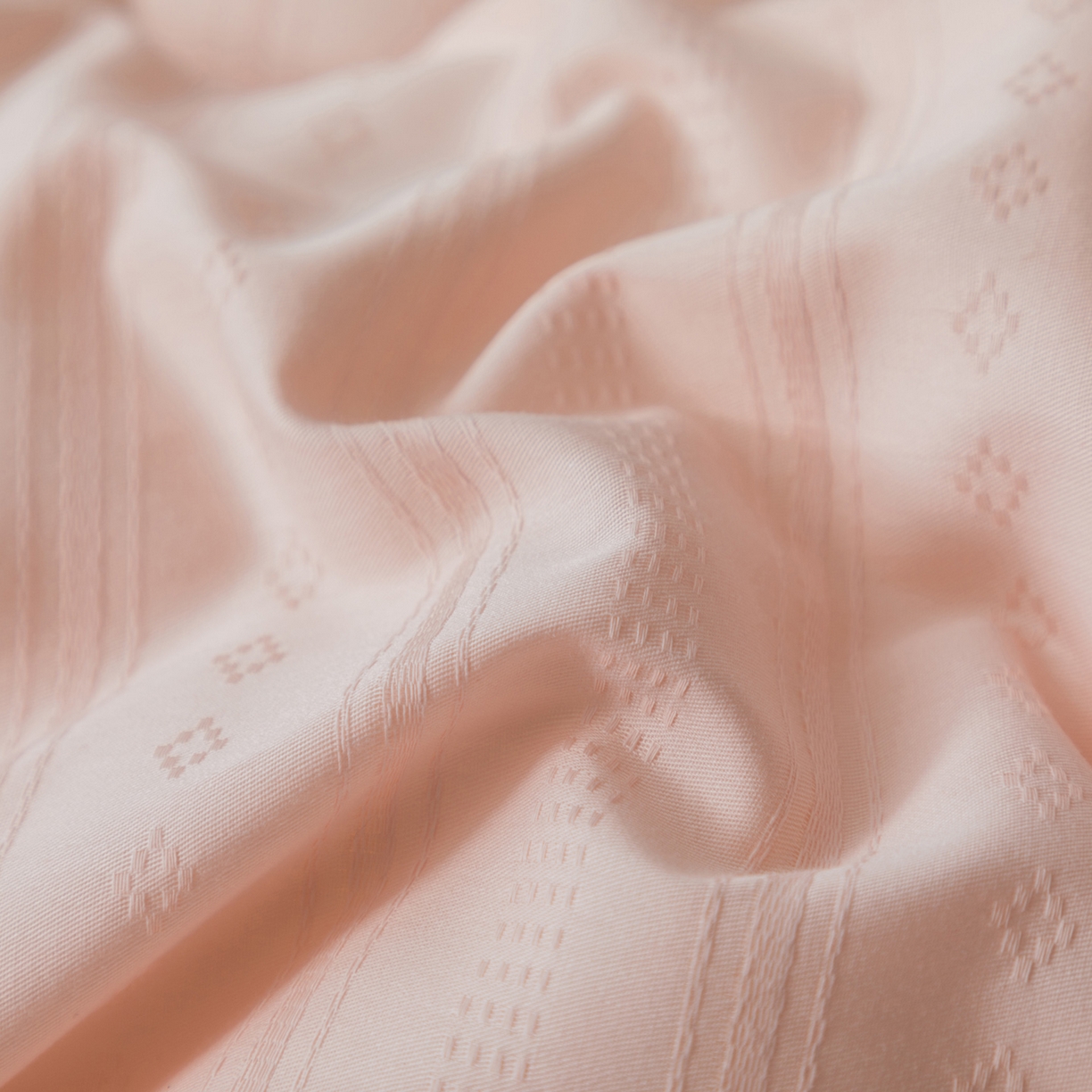 91家纺网 家纺一手货源 找家纺 紫乐家纺 2025新款5%澳毛全棉浮雕提花羊毛被被子被芯春秋被加厚保暖冬被 玉色