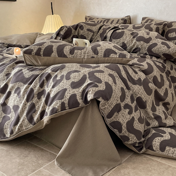 91家纺网 家纺一手货源 找家纺 琪格格纺织 2025新款磨毛印花四件套 米亚