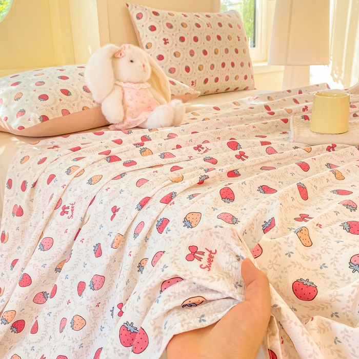 91家纺网 家纺一手货源 找家纺 朵朵家纺 2025新款双层纱单床单床单三件套（可定制尺寸） 甜心草莓