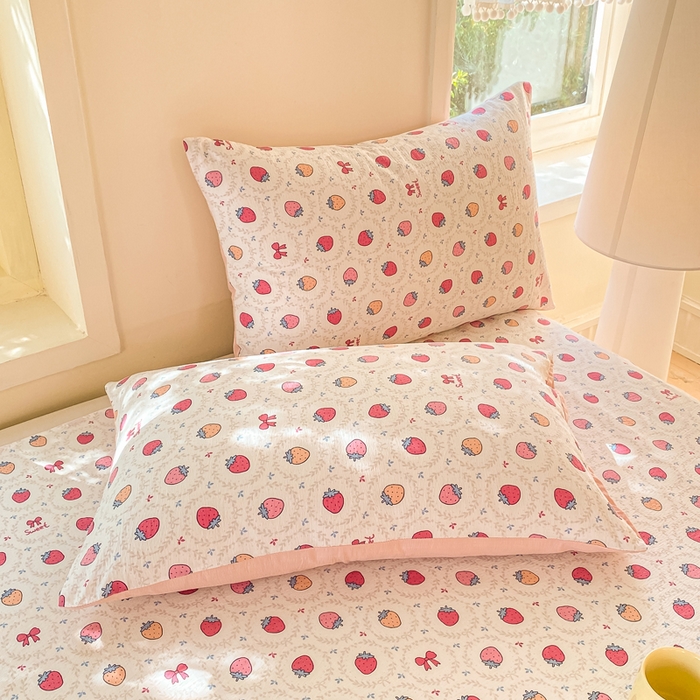 91家纺网 家纺一手货源 找家纺 朵朵家纺 2025新款双层纱单床单床单三件套（可定制尺寸） 甜心草莓