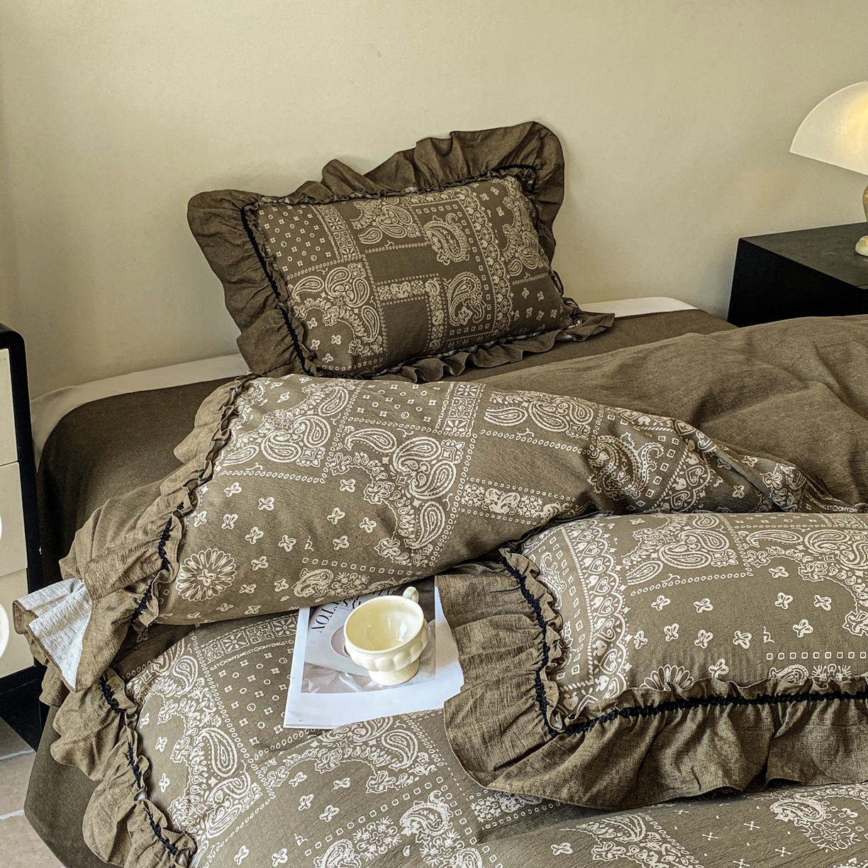 91家纺网 家纺一手货源 找家纺 梦纤绒 2025新款复古风亚麻原麻花边四件套 绿野仙踪