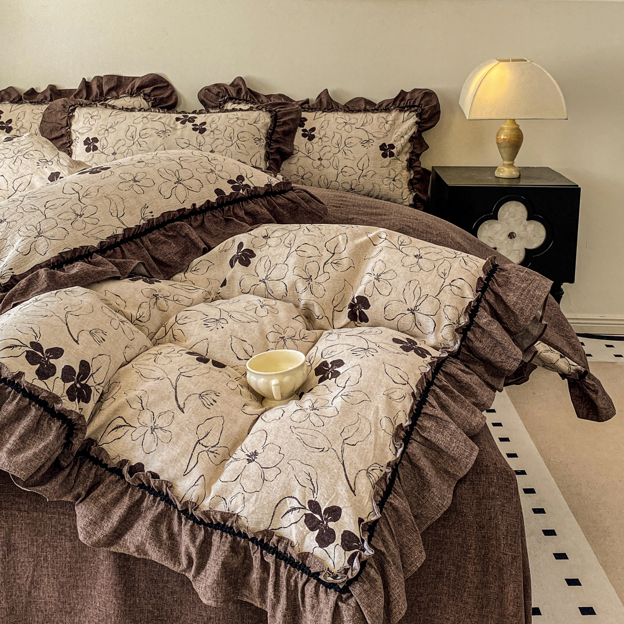 91家纺网 家纺一手货源 找家纺 梦纤绒 2025新款复古风亚麻原麻花边四件套 写意