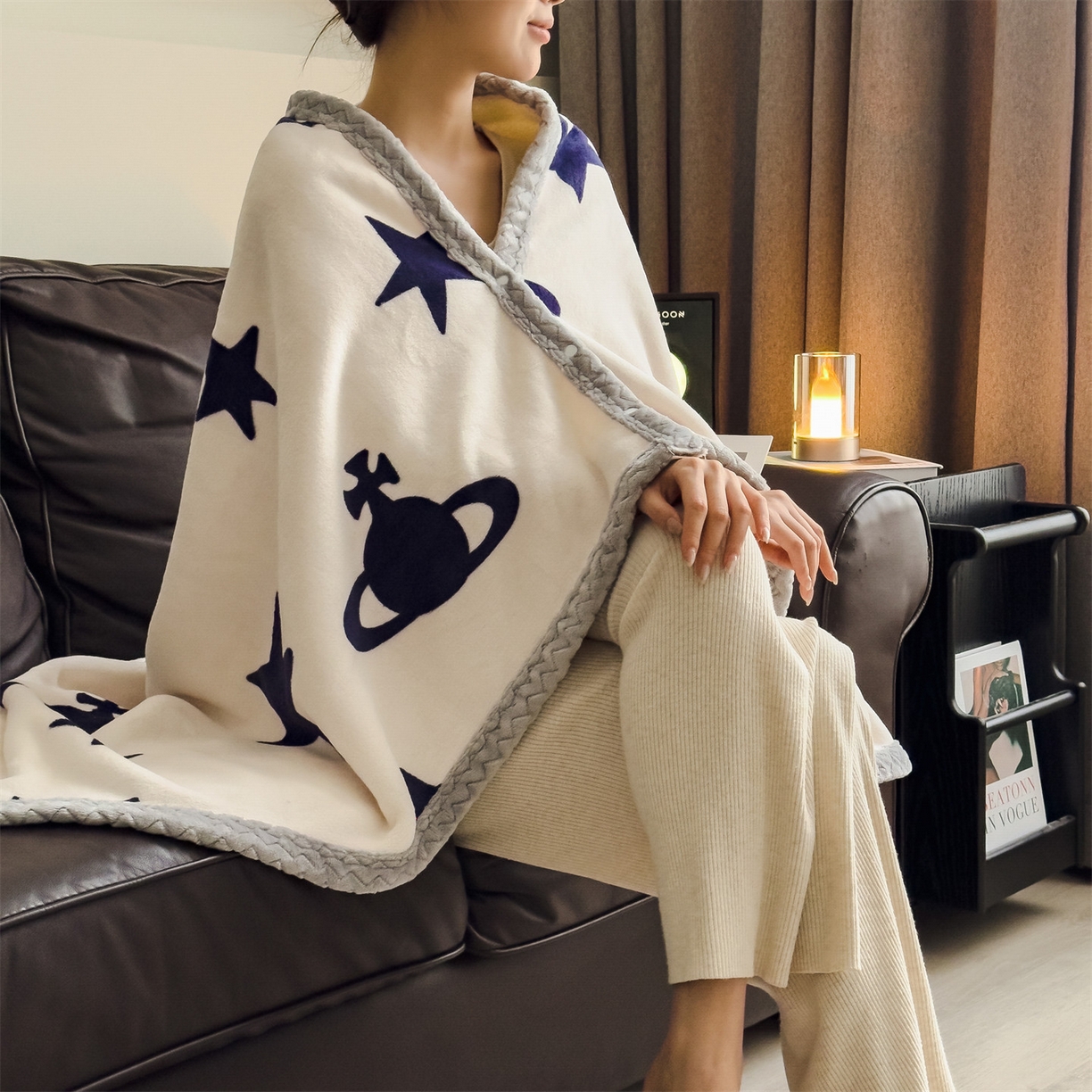 91家纺网 家纺一手货源 找家纺 （总）五月家纺 2025新款多功能牛奶绒中古无印风披肩毯