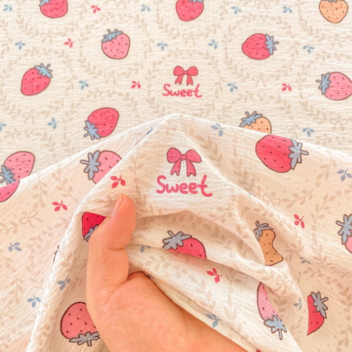 91家纺网 家纺一手货源 找家纺 朵朵家纺 2025新款双层纱单床单床单三件套（可定制尺寸） 甜心草莓