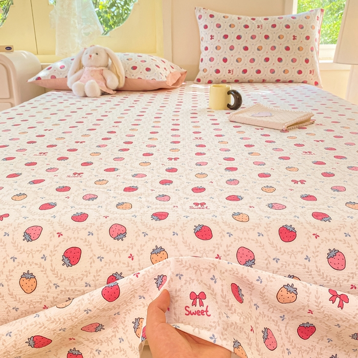 91家纺网 家纺一手货源 找家纺 朵朵家纺 2025新款双层纱单床单床单三件套（可定制尺寸） 甜心草莓
