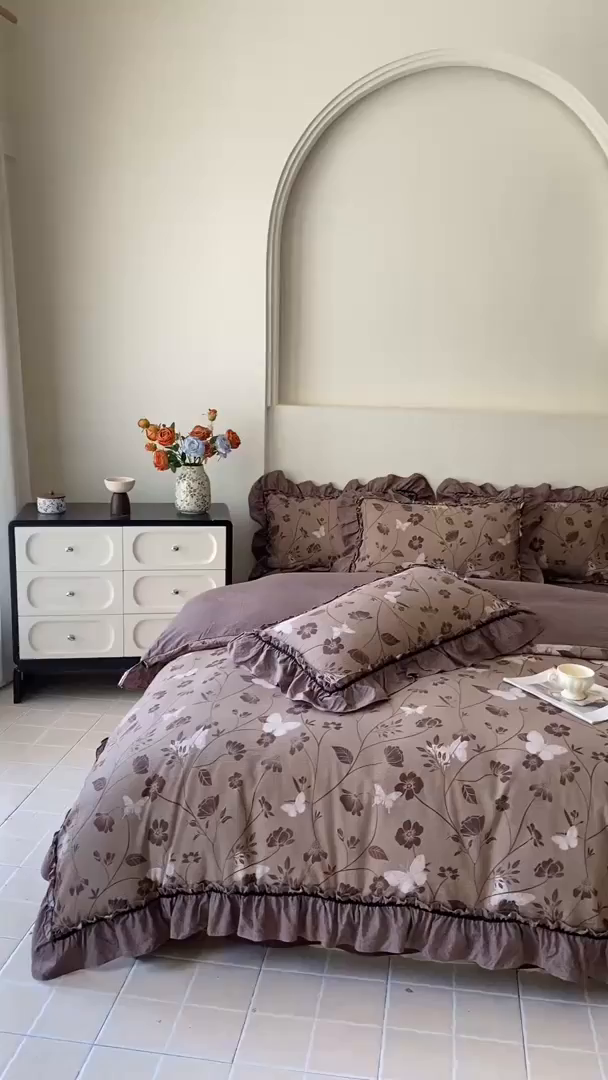 91家纺网 家纺一手货源 找家纺 （总）梦纤绒 2025新款复古风亚麻原麻花边四件套