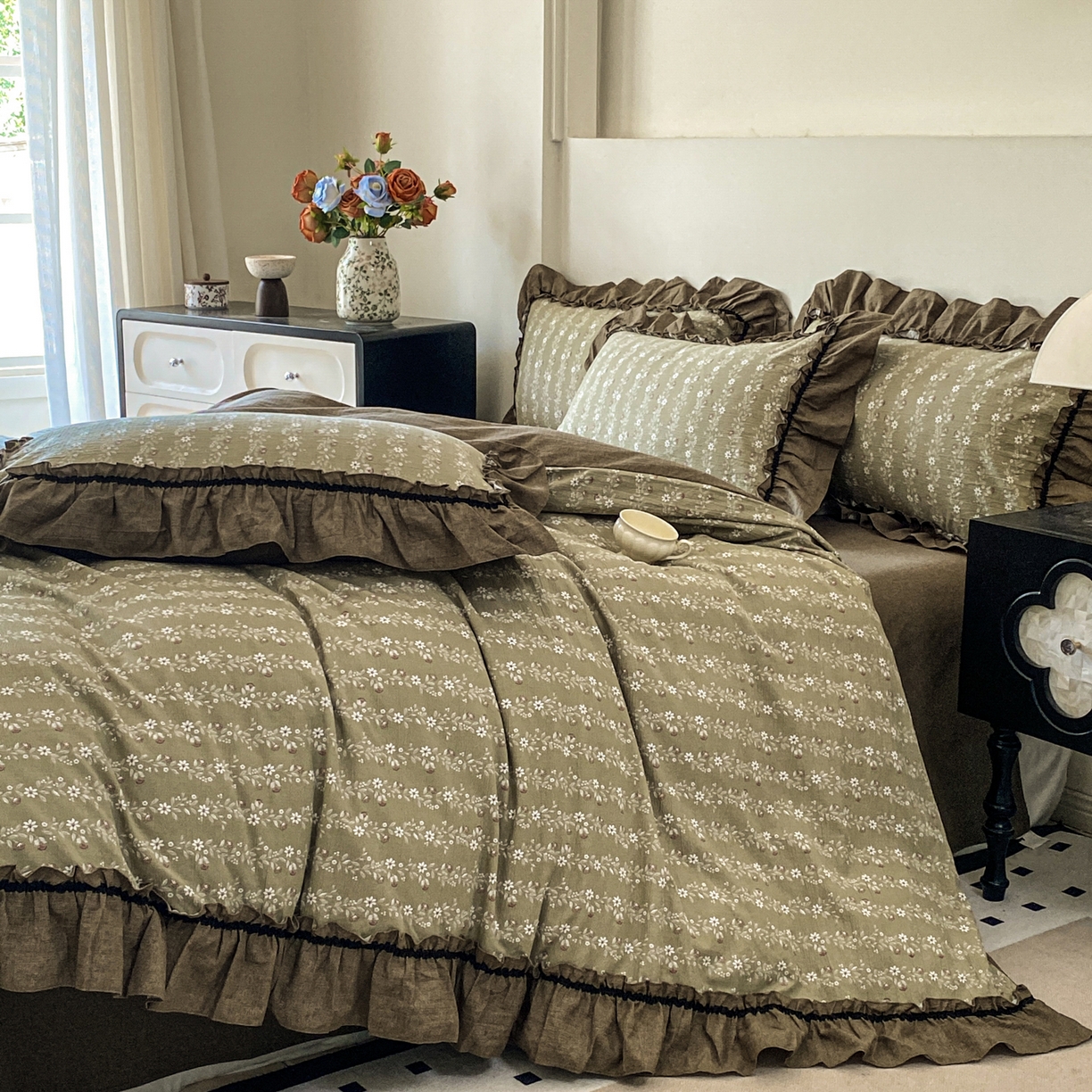 91家纺网 家纺一手货源 找家纺 梦纤绒 2025新款复古风亚麻原麻花边四件套 绿茵