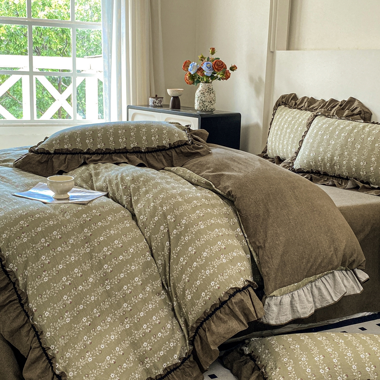 91家纺网 家纺一手货源 找家纺 梦纤绒 2025新款复古风亚麻原麻花边四件套 绿茵