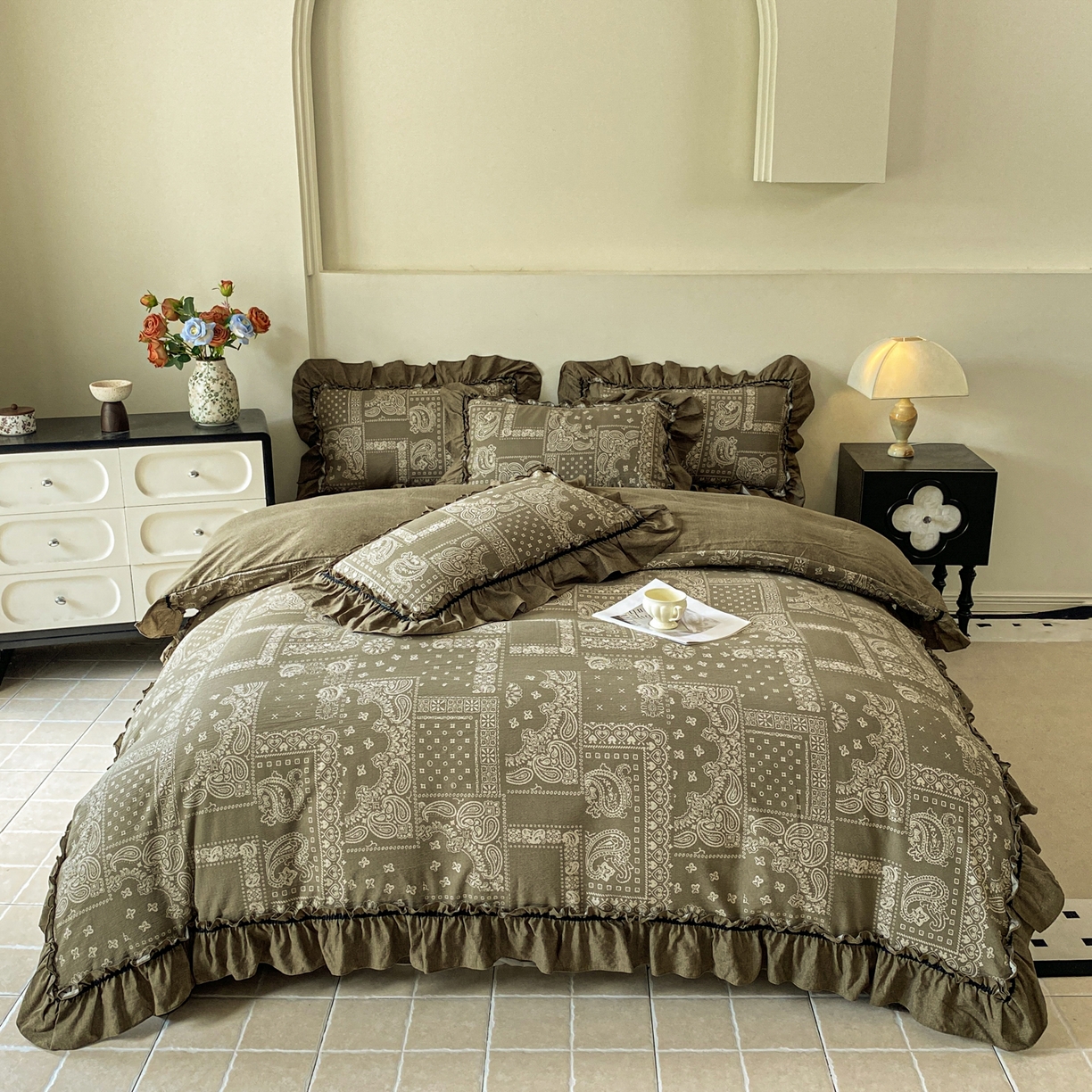 91家纺网 家纺一手货源 找家纺 梦纤绒 2025新款复古风亚麻原麻花边四件套 绿野仙踪