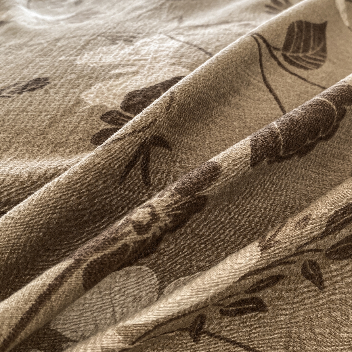 91家纺网 家纺一手货源 找家纺 梦纤绒 2025新款复古风亚麻原麻花边四件套 蝶之舞