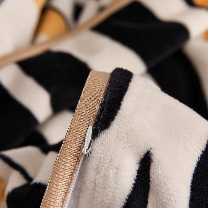 91家纺网 家纺一手货源 找家纺 眠多宝 2025新款8-9斤高克重牛奶绒四件套法莱绒水晶绒金貂绒抖音快手直播热款 时尚斑马