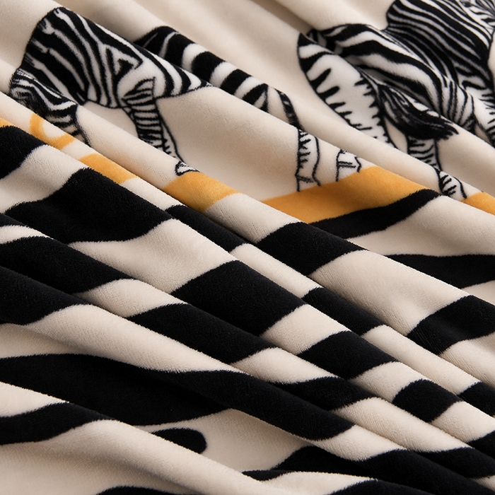 91家纺网 家纺一手货源 找家纺 眠多宝 2025新款8-9斤高克重牛奶绒四件套法莱绒水晶绒金貂绒抖音快手直播热款 时尚斑马