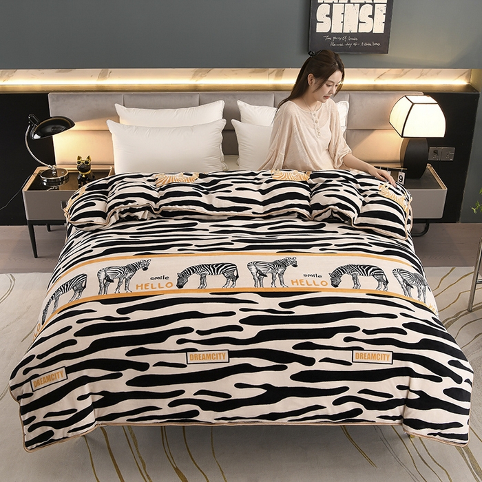 91家纺网 家纺一手货源 找家纺 眠多宝 2025新款8-9斤高克重牛奶绒四件套法莱绒水晶绒金貂绒抖音快手直播热款 时尚斑马