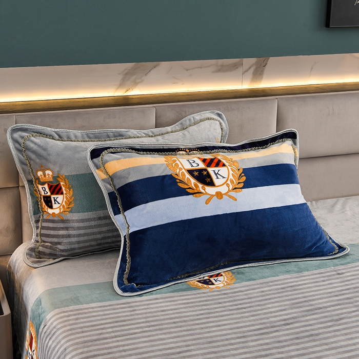 91家纺网 家纺一手货源 找家纺 眠多宝 2025新款8-9斤高克重牛奶绒四件套法莱绒水晶绒金貂绒抖音快手直播热款 英伦风