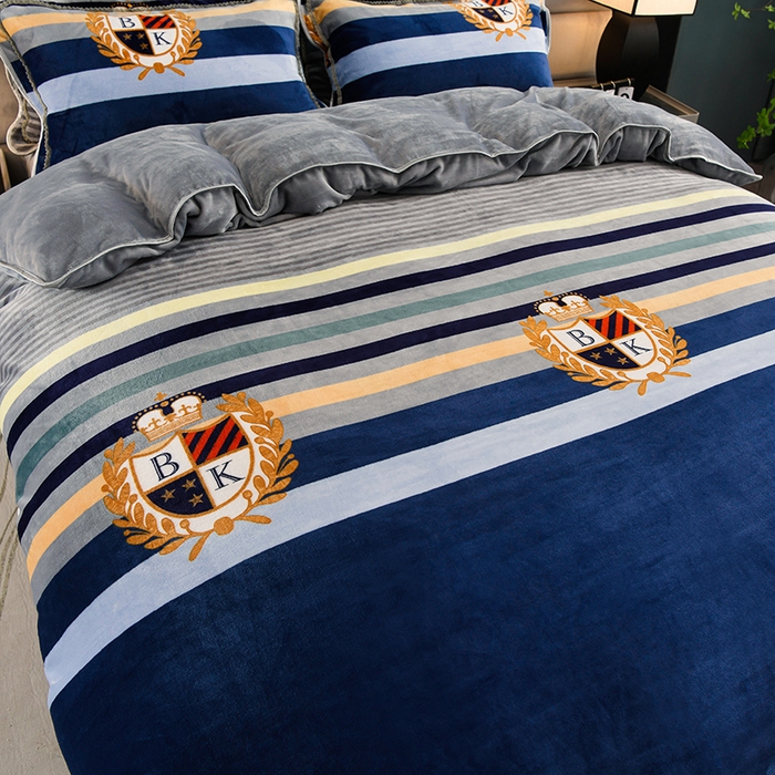 91家纺网 家纺一手货源 找家纺 眠多宝 2025新款8-9斤高克重牛奶绒四件套法莱绒水晶绒金貂绒抖音快手直播热款 英伦风