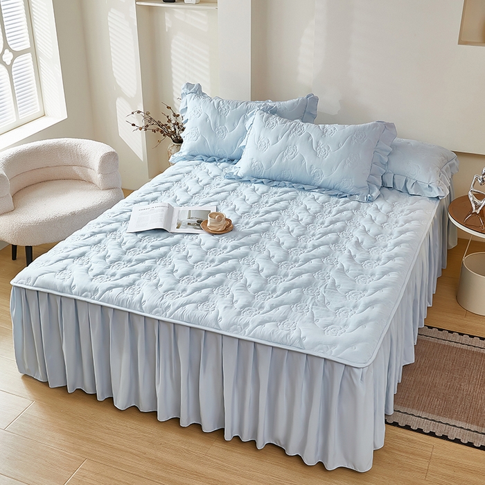 91家纺网 家纺一手货源 找家纺 瑞兴纺 2025新款水洗磨毛夹棉床裙三件套系列-繁花 繁花-海洋蓝