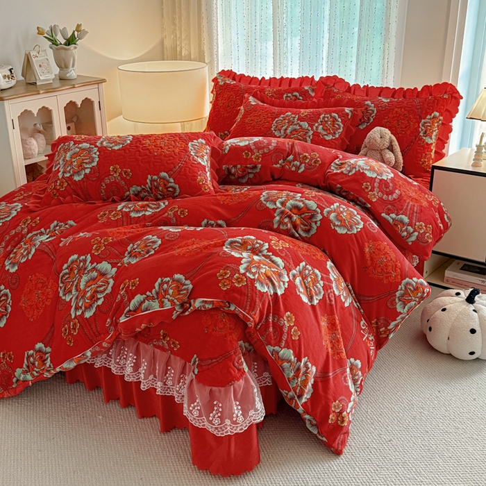 91家纺网 家纺一手货源 找家纺 绒耀 2025新款直播爆款双层蕾丝花边牛奶绒印花床盖四件套床盖单件三件套 喜上眉梢