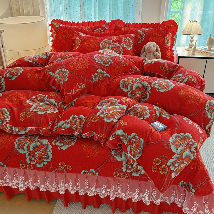 91家纺网 家纺一手货源 找家纺 绒耀 2025新款直播爆款双层蕾丝花边牛奶绒印花床盖四件套床盖单件三件套 喜上眉梢