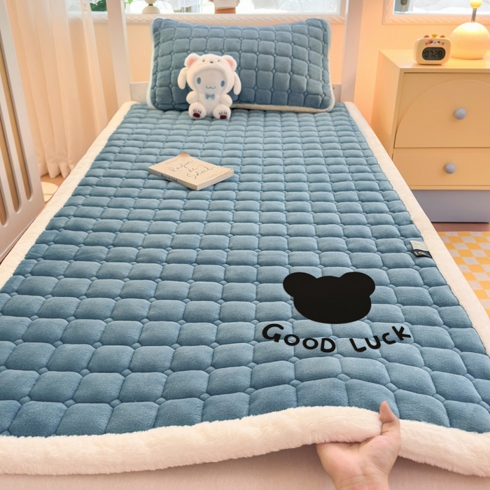 爱屋及屋 2025新款牛奶绒纯色床护垫-好运熊系列 海蓝
