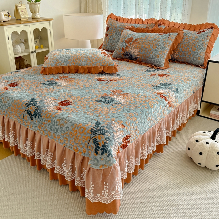 91家纺网 家纺一手货源 找家纺 绒耀 2025新款直播爆款双层蕾丝花边牛奶绒印花床盖四件套床盖单件三件套 一叶暴富