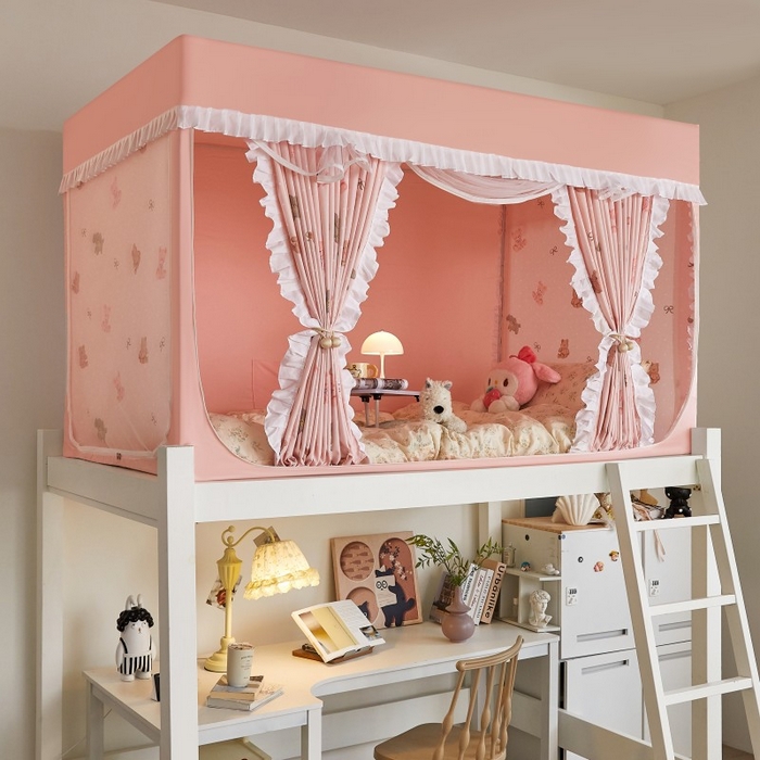 91家纺网 家纺一手货源 找家纺 锦逸家居 2025新款卡通抱抱熊强遮光床帘款学生蚊帐 幸运熊和狗-粉