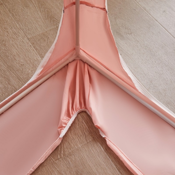 91家纺网 家纺一手货源 找家纺 锦逸家居 2025新款卡通抱抱熊强遮光床帘款学生蚊帐 幸运熊和狗-粉