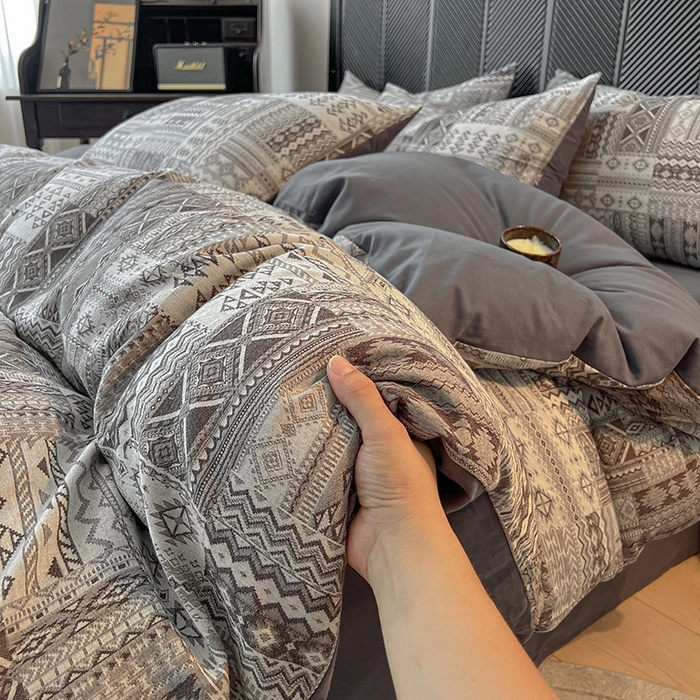 91家纺网 家纺一手货源 找家纺 （总）莱茵家居 2025新款A类简约60S色织提花磨毛四件套