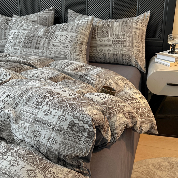 91家纺网 家纺一手货源 找家纺 （总）莱茵家居 2025新款A类简约60S色织提花磨毛四件套