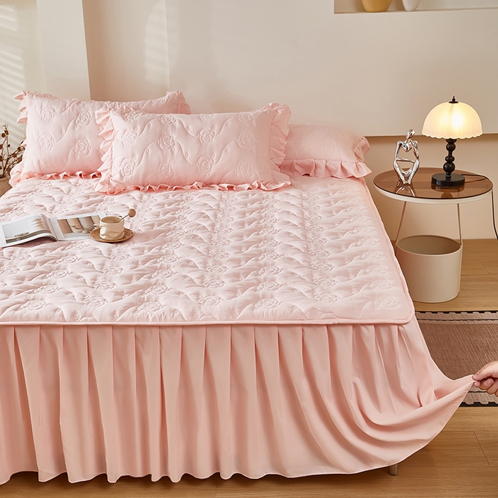 91家纺网 家纺一手货源 找家纺 瑞兴纺 2025新款水洗磨毛夹棉床裙三件套系列-繁花 繁花-雅典玉