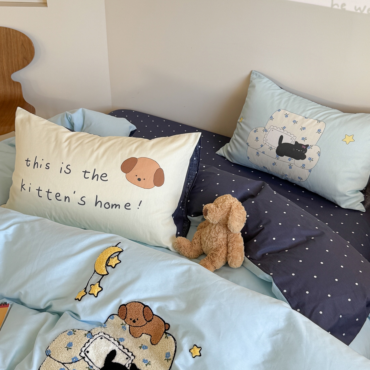 91家纺网 家纺一手货源 找家纺 美乐迪家纺 2025新款全棉毛巾绣绣花四件套 点点猫舍