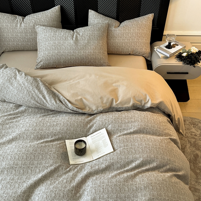 91家纺网 家纺一手货源 找家纺 莱茵家居 2025新款A类简约60S色织提花磨毛四件套 辞花-暖卡其