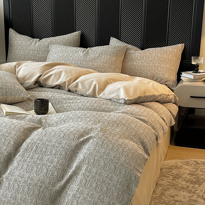 91家纺网 家纺一手货源 找家纺 莱茵家居 2025新款A类简约60S色织提花磨毛四件套 辞花-暖卡其