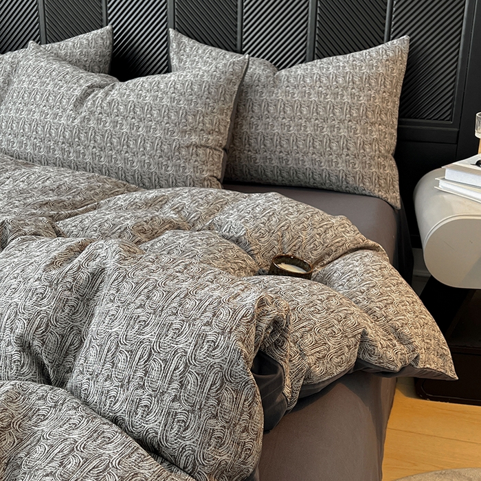 91家纺网 家纺一手货源 找家纺 莱茵家居 2025新款A类简约60S色织提花磨毛四件套 辞花-深霜灰