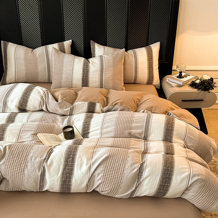 91家纺网 家纺一手货源 找家纺 莱茵家居 2025新款A类简约60S色织提花磨毛四件套 丝序-暮色棕