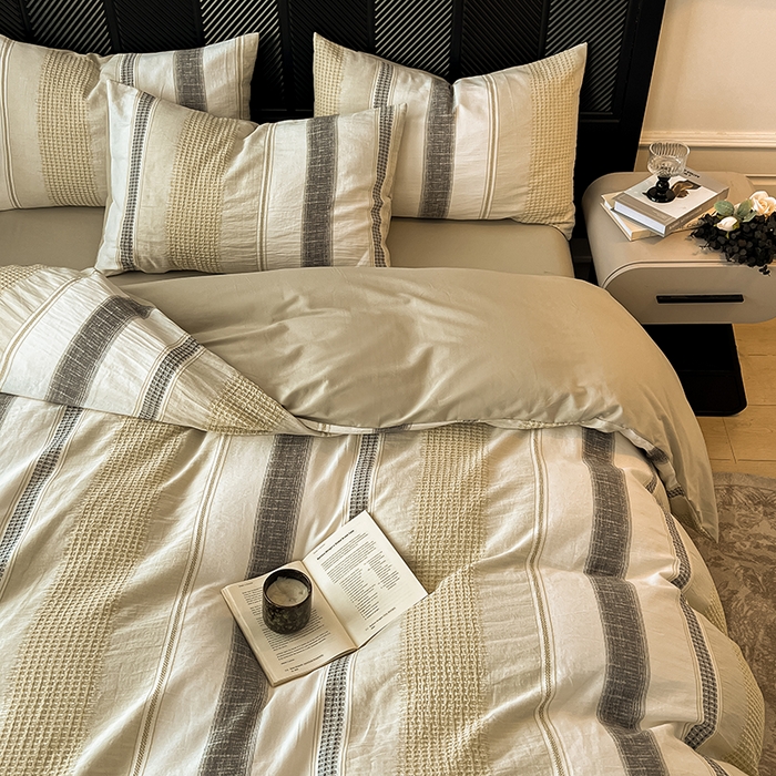 91家纺网 家纺一手货源 找家纺 莱茵家居 2025新款A类简约60S色织提花磨毛四件套 丝序-浅茶灰