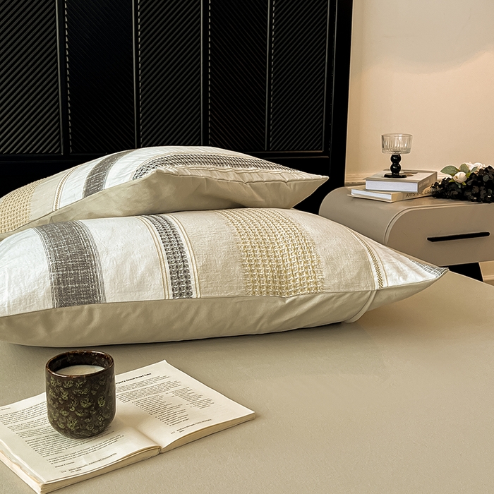 91家纺网 家纺一手货源 找家纺 莱茵家居 2025新款A类简约60S色织提花磨毛四件套 丝序-浅茶灰