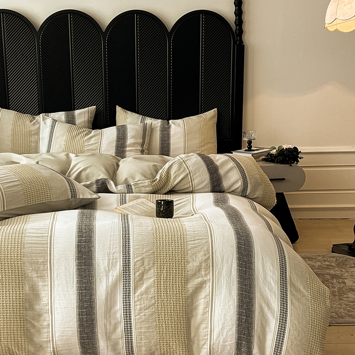 91家纺网 家纺一手货源 找家纺 莱茵家居 2025新款A类简约60S色织提花磨毛四件套 丝序-浅茶灰