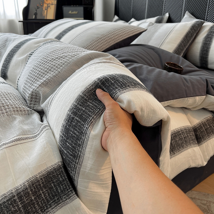 91家纺网 家纺一手货源 找家纺 莱茵家居 2025新款A类简约60S色织提花磨毛四件套 丝序-深霜灰