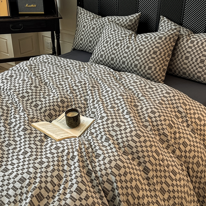 91家纺网 家纺一手货源 找家纺 莱茵家居 2025新款A类简约60S色织提花磨毛四件套 夜织