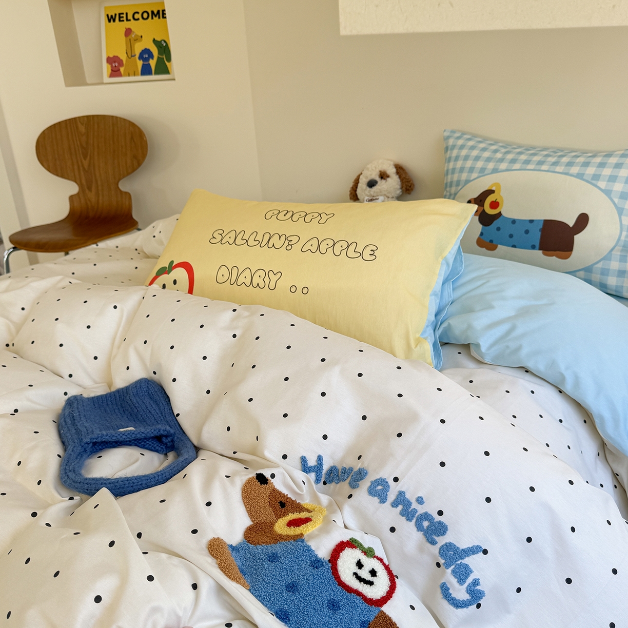 91家纺网 家纺一手货源 找家纺 美乐迪家纺 2025新款全棉毛巾绣绣花四件套 居家腊肠狗