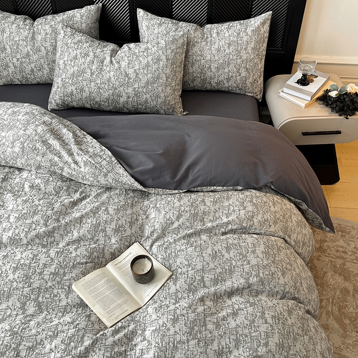 91家纺网 家纺一手货源 找家纺 莱茵家居 2025新款A类简约60S色织提花磨毛四件套 织境-深霜灰