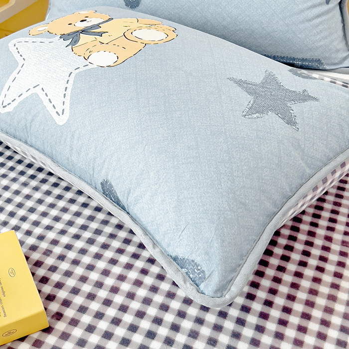 91家纺网 家纺一手货源 找家纺 琪琪阁家纺 2025新款A类全棉纯棉加牛奶绒包边款单被套四件套星空宝贝