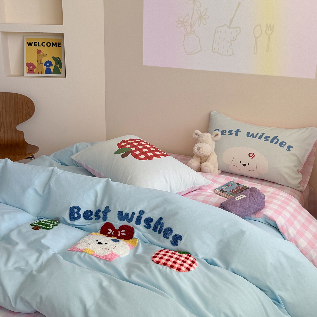 91家纺网 家纺一手货源 找家纺 美乐迪家纺 2025新款全棉毛巾绣绣花四件套 萌趣小狗