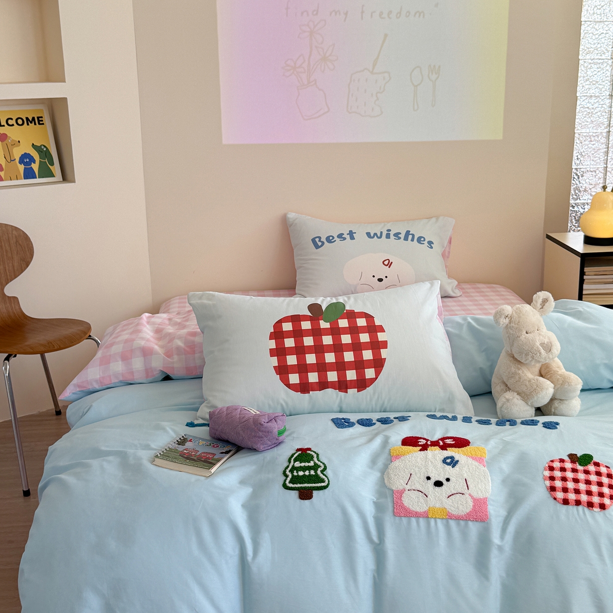 91家纺网 家纺一手货源 找家纺 美乐迪家纺 2025新款全棉毛巾绣绣花四件套 萌趣小狗