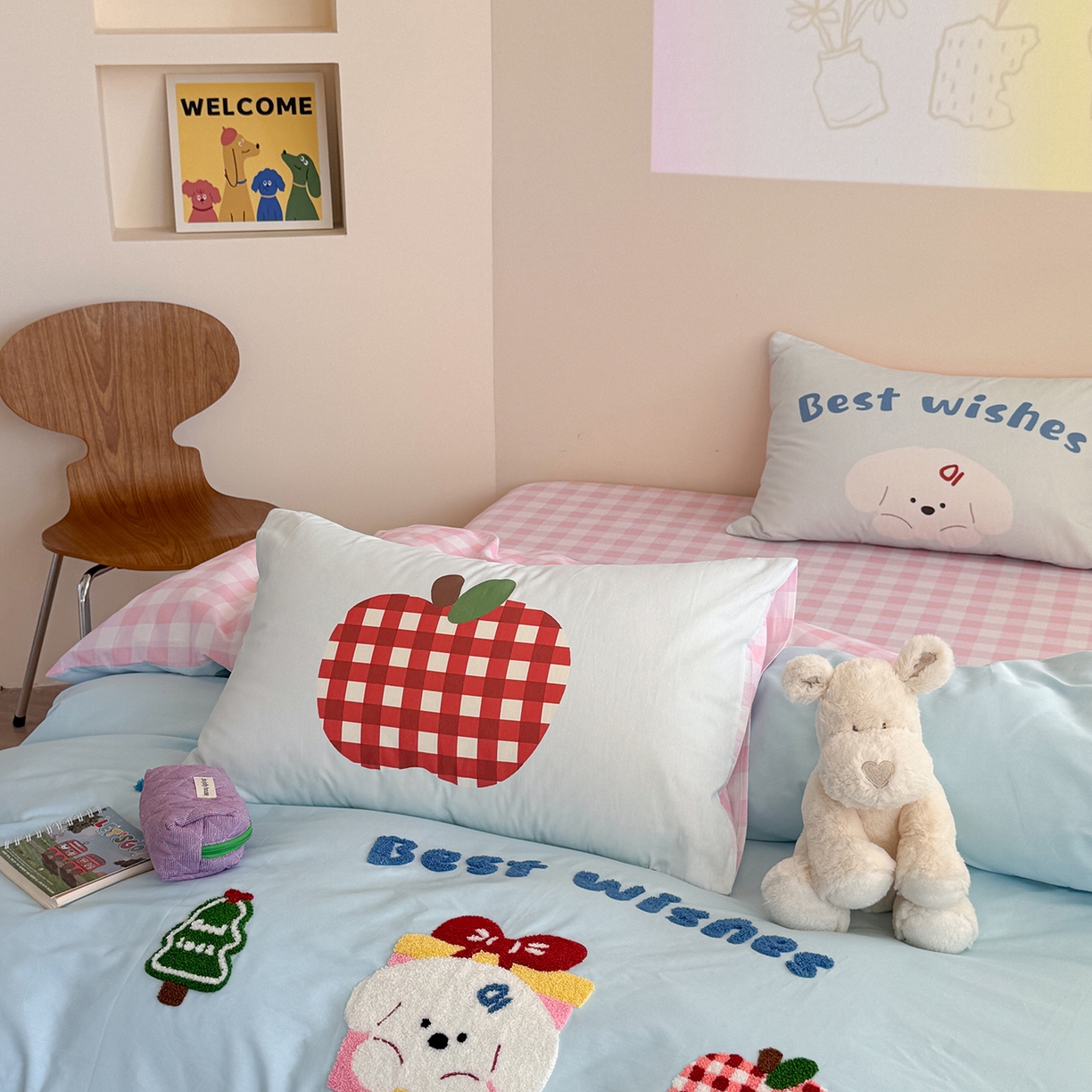 91家纺网 家纺一手货源 找家纺 美乐迪家纺 2025新款全棉毛巾绣绣花四件套 萌趣小狗