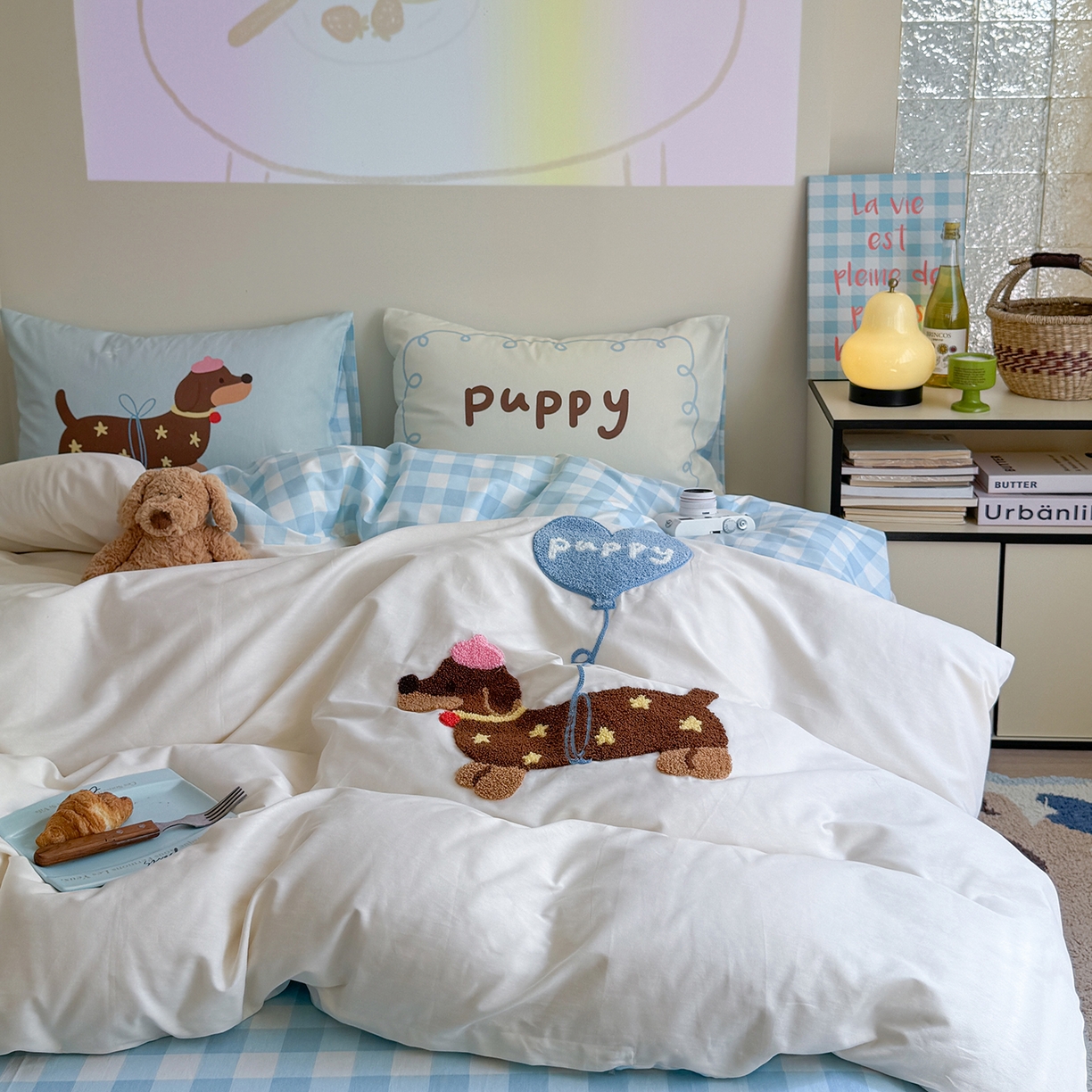 91家纺网 家纺一手货源 找家纺 美乐迪家纺 2025新款全棉毛巾绣绣花四件套 气球腊肠狗