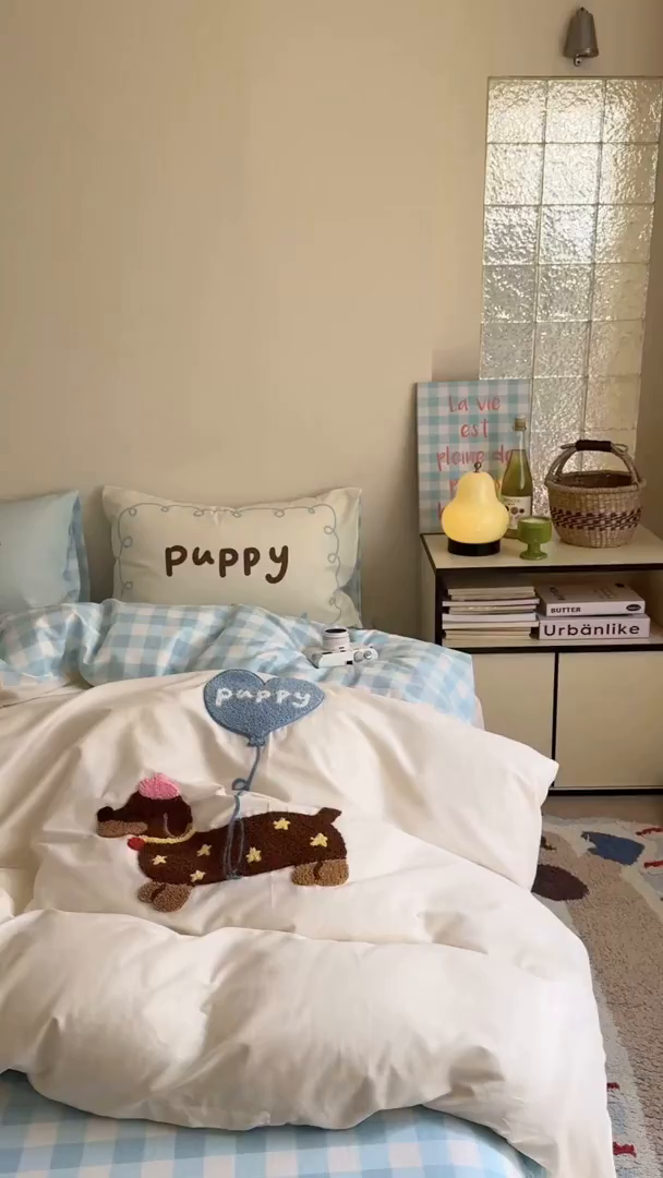 91家纺网 家纺一手货源 找家纺 美乐迪家纺 2025新款全棉毛巾绣绣花四件套 气球腊肠狗