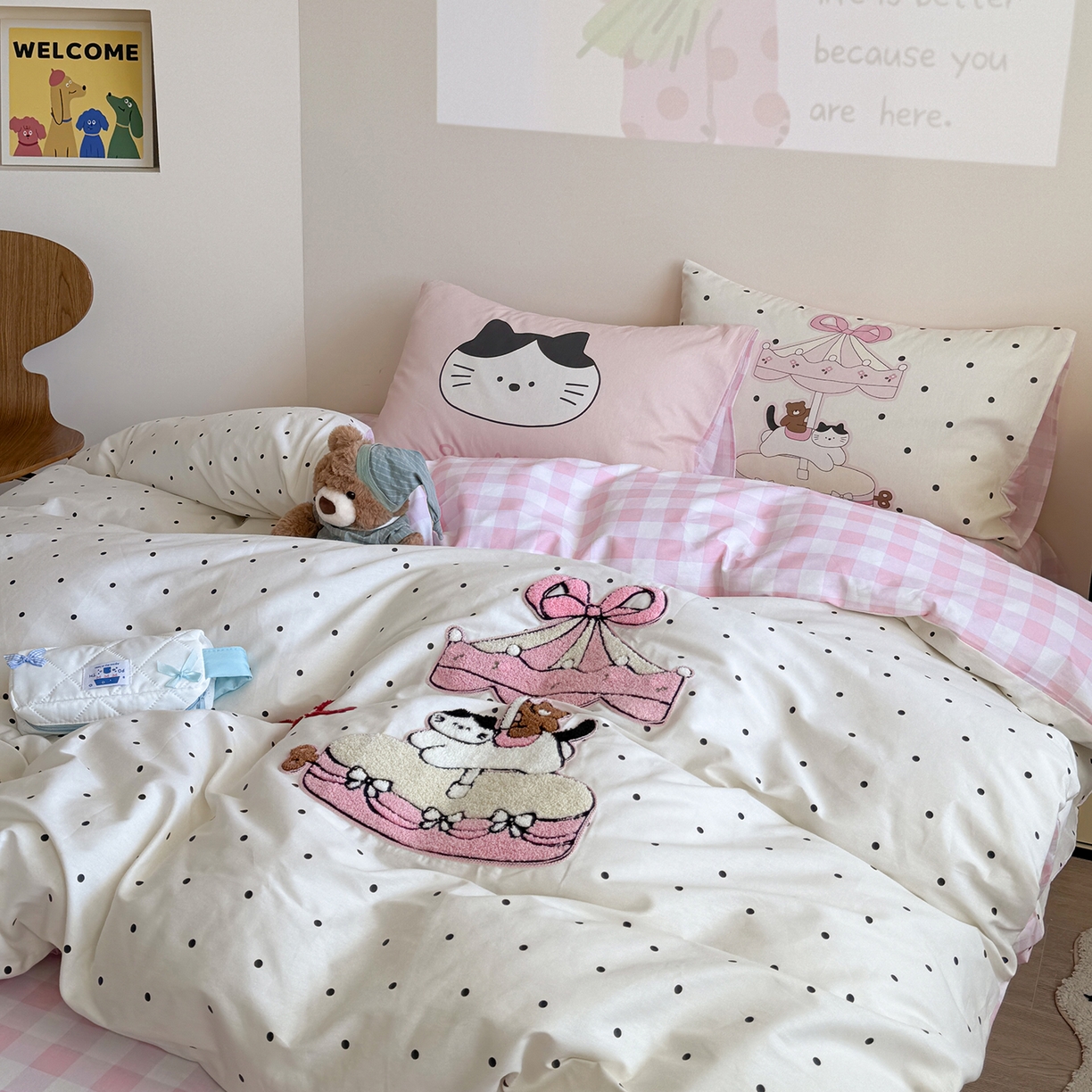 91家纺网 家纺一手货源 找家纺 美乐迪家纺 2025新款全棉毛巾绣绣花四件套 童趣小猫