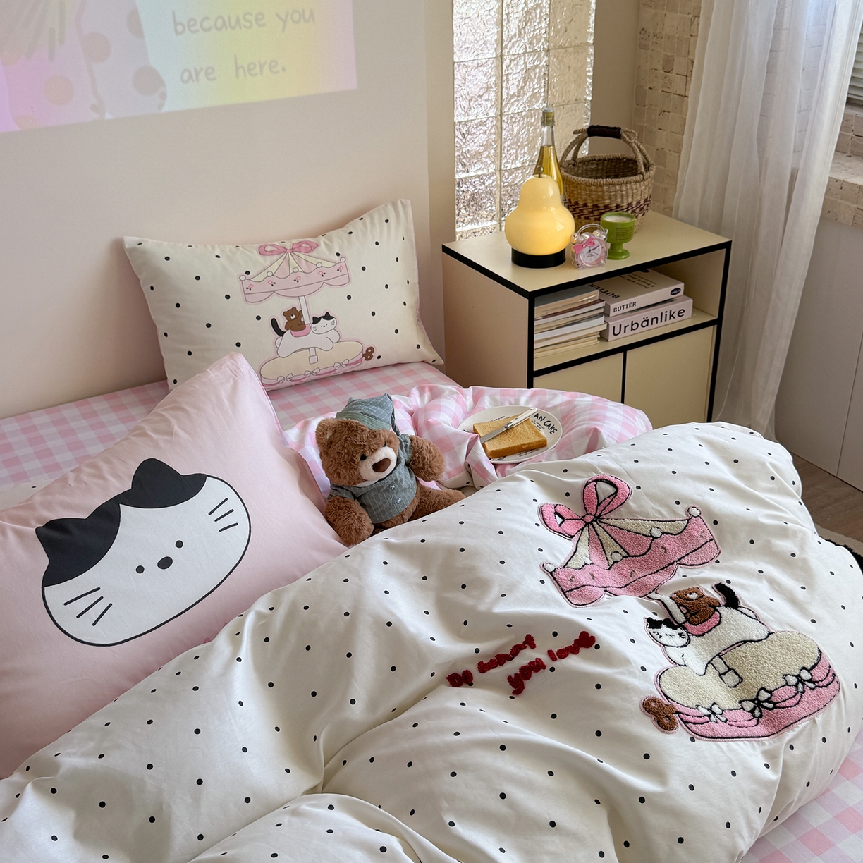 91家纺网 家纺一手货源 找家纺 美乐迪家纺 2025新款全棉毛巾绣绣花四件套 童趣小猫