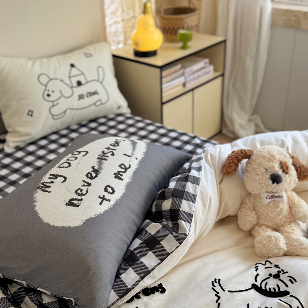 91家纺网 家纺一手货源 找家纺 美乐迪家纺 2025新款全棉毛巾绣绣花四件套 休闲狗狗